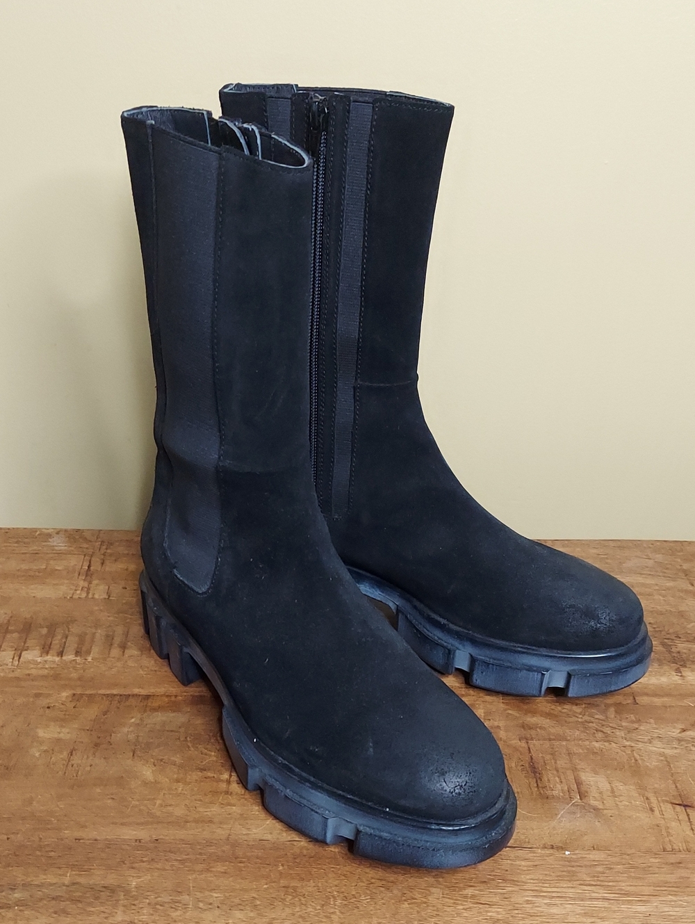 NWOT Free People Black Suede Mid-Calf Zip Boots - EU 40